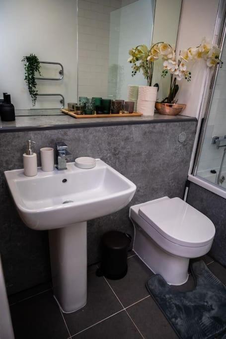 2 Bed Apt In Leeds City Centre Exteriér fotografie